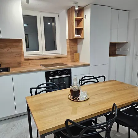 Apartment With Parking Space Near The