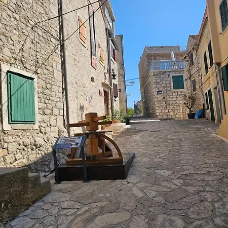 Apartment With Parking Space Near The Betina (Sibenik-Knin)