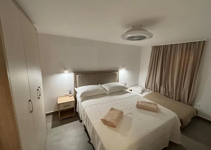 Apartamento With Parking Space Near The *